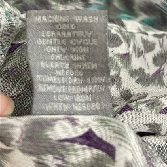 Charlotte Russe SeeThru Tank Top
Sz Small 4 - 6 - Picture 7 of 7